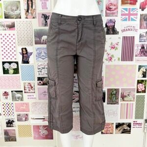 merona dark gray utility cargo capris size 6